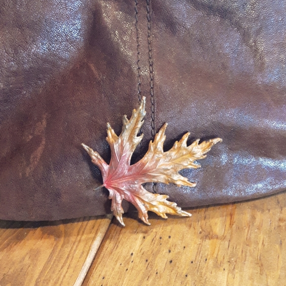 Nature's Creations Maple Leaf Copper Pin/Pendant - Picture 2 of 5